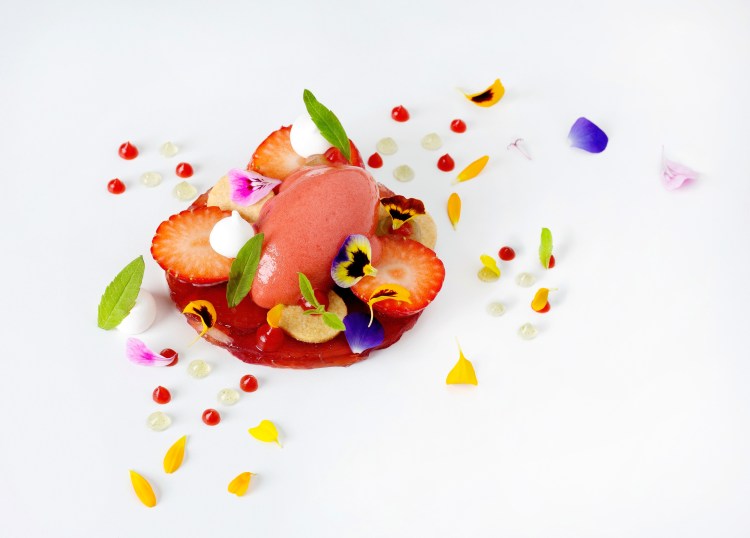 Gariguette and wild strawberries with yoghurt, lemon verbena, and sable
