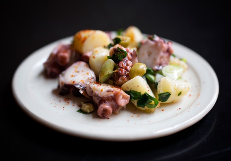 bf414a_ac719cb5b0564df7805ef3e68397ab59