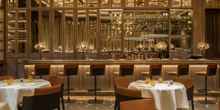 the-grill-the-dorchester-counter