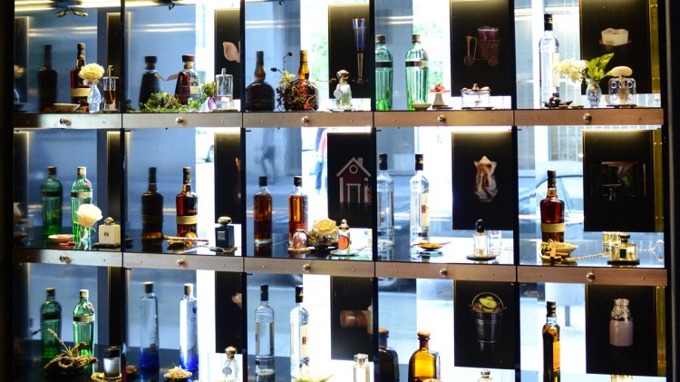 Ritz_Berlin_00240_Galleries_1280x720