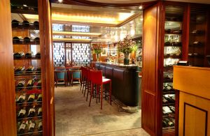 TheCapitalBar - Outlaw's at The Capital Hotel