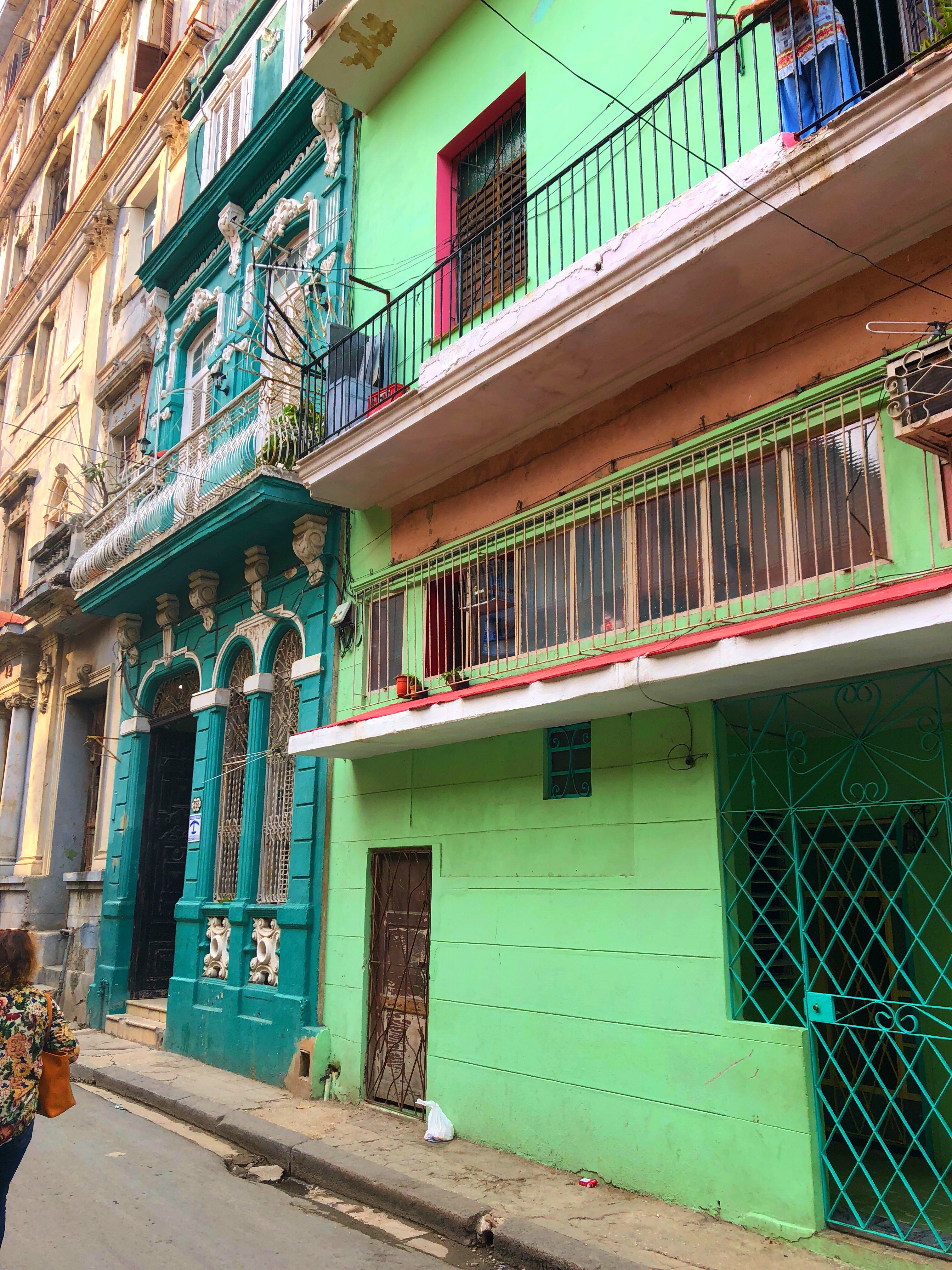 Havana - Colourful Buildings - Cuba