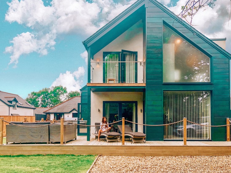 Bude, Cornwall - Glasshouse - Surfing - Luxury Lodges