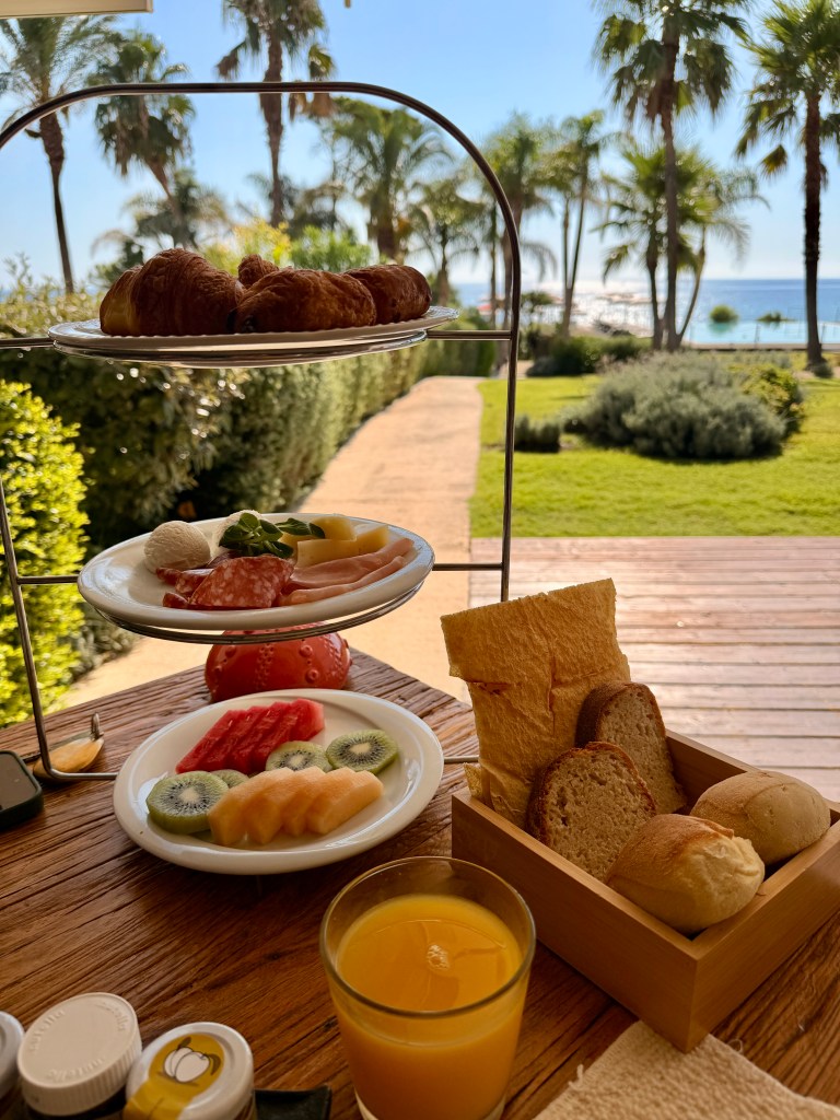 Gin and Bone - Sardinia - La Villa Del Re - Breakfast View